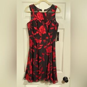 NWT metallic shiny Tahari red rose party dress size 6